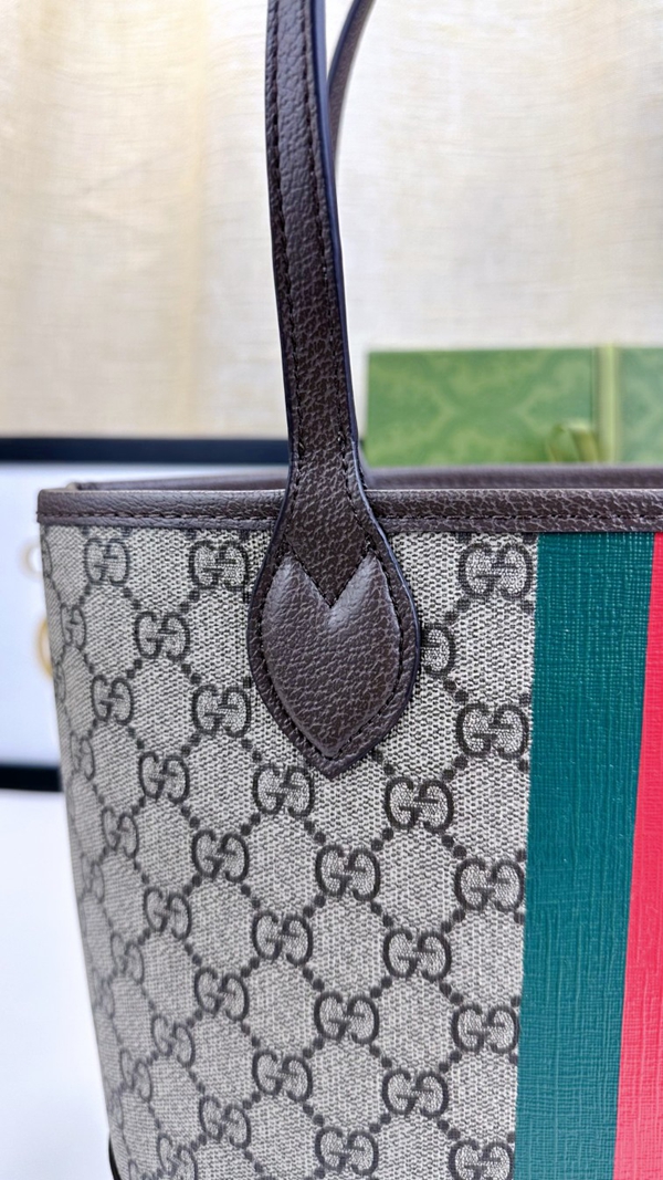 激安グッチバッグコピー角部分ディテール